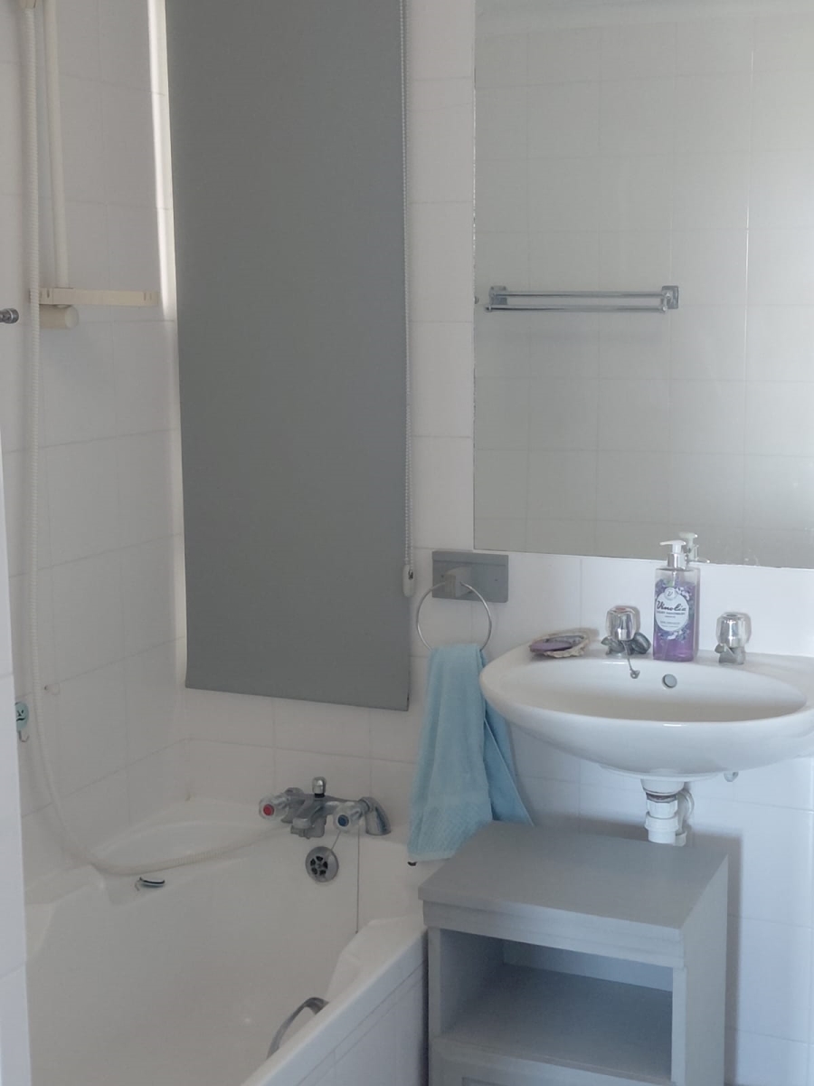 3 Bedroom Property for Sale in Stilbaai Wes Western Cape